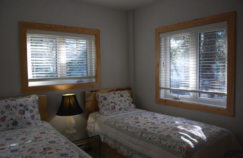 Mount Robson Cabin | Revelation Valley Carriage House Near Jasper National Park