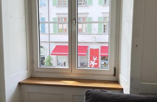 Glarus Apartment | Revier zum Bücherwurm