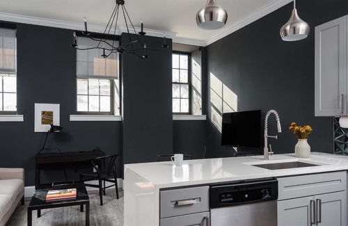 Lafayette Square Apartment | Revived LF Square 1BR with Rooftop by Zencity