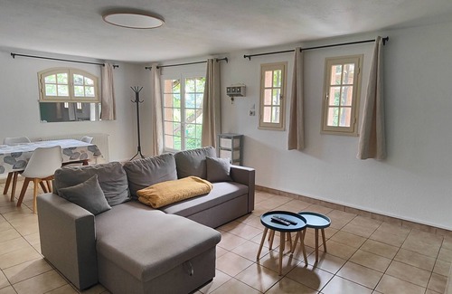 Pegomas Apartment | Rez de Jardin Dans un Écrin de Verdure