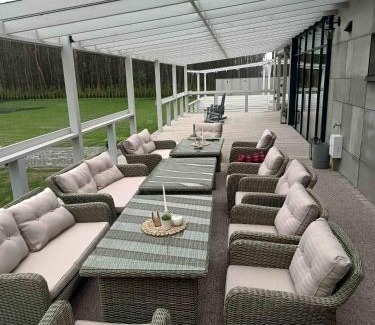 gmina Stanisławow Villa | Rezydencja Nowy Orlean