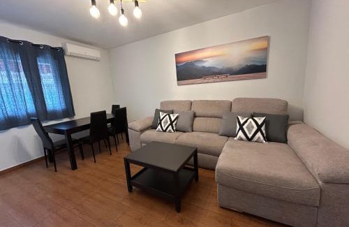 Cercadilla-Medina Azahara Apartment | RgHOST-Apartamento Ganivet en el centro de Córdoba