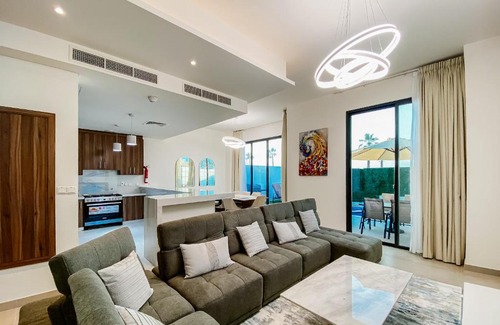 Mina Al Arab Villa | RH- 4BR Luxurious Villa with Private Pool, beach access