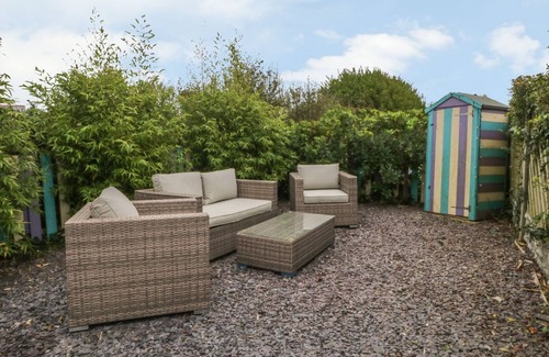Newborough Cottage | RHIANFA, pet friendly, with open fire in Newborough