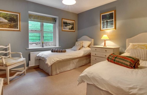 Builth Wells Ski Chalet | Rhosferig Lodge in Builth Wells