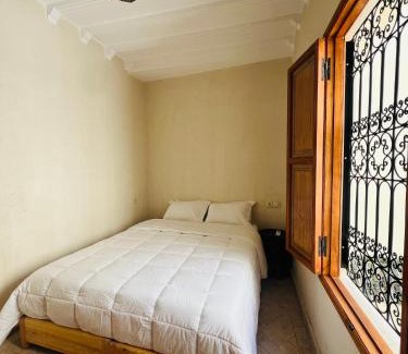 Sidi Ben Slimane El Jazouli House | Riad Émeraude Privé 3 chambres avec piscine Médina Marrakech