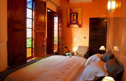 Ain Azlitan House | Riad Adarissa