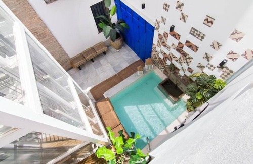 Granada City Center Apartment | Riad Alhambra Delux 2