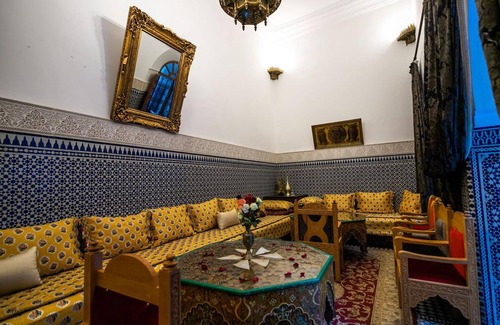 Layoun Bed & Breakfast | Riad Authentic Palace & Spa - Al Bartal