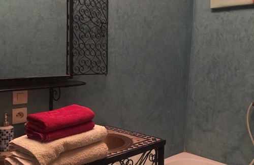 Sidi Bou Amar Apartment | Riad for rent of 3 bedrooms in the medina Marrakech