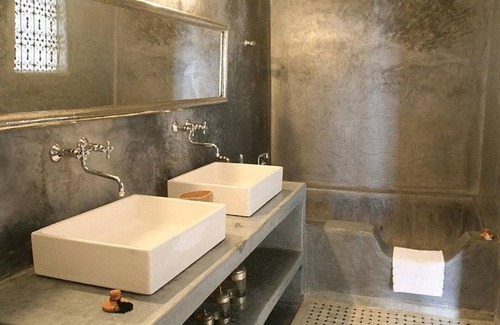 Dar Tazi House | Riad Laaroussa