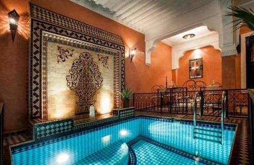 Bab Taghzout House | Riad Mounlight