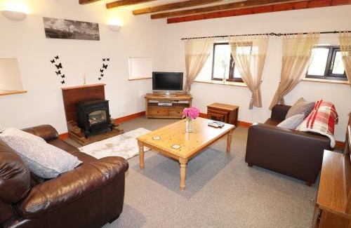 Holestone Moor House | Riber View Barn