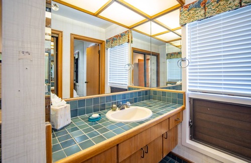 Kapalua Hotel | Ridge Villas Ocean View 1 Bedroom at The Kapalua Villas Maui, Pets Allowed