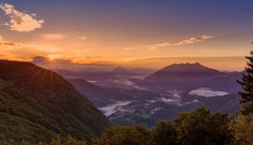 Ampezzo Hotel | Rifugio Escursionistico Tita Piaz
