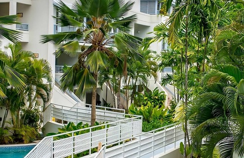 Hastings Hotel | Right at Savannah’s Beachfront! 2 Large Units w/View, Onsite Pool, Parking!