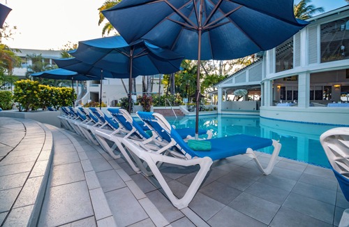 Hastings Hotel | Right at Savannah’s Beachfront! 2 Large Units w/View, Onsite Pool, Parking!