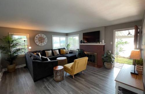 Lewiston House | Right on the River! walking to town/artpark/docks