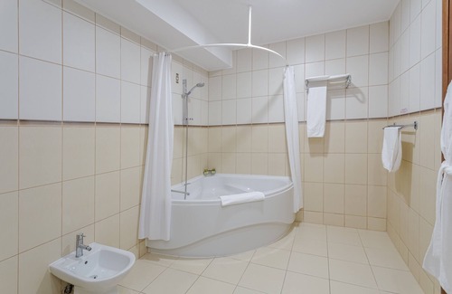Otopeni Hotel | RIN Airport