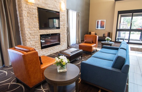 Barker Hotel | Ring Of Honor 4 Years Running Top 1% on TripAdvisor and Booking.com