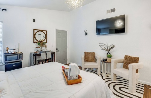 Rio Linda Apartment | Rio Linda Studio - 14 Mi to Dtwn Sacramento!