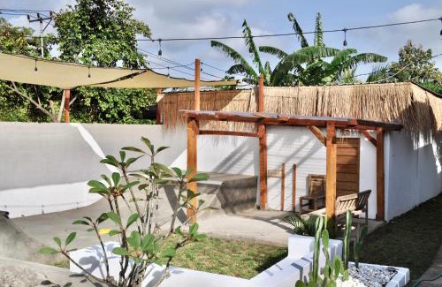 Selong Belanak House | Ripbowl Guest House