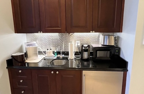 Singer Island Apartment | Ritz Carlton Guest Efficienty Suite
