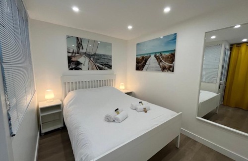 Ouistreham Apartment | Riva, Appt rénové dans le bourg de Ouistreham