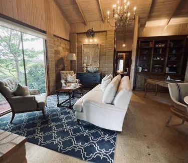 Tambo Upper Apartment | Rivendell Farm Estate