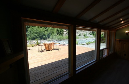 Verlot Cabin | River Front on the South Fork of The Stillaguamish River