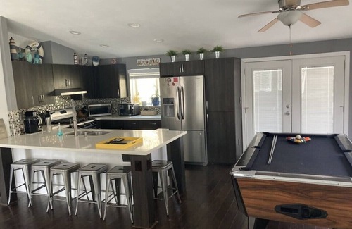 Parker Strip House | River house with desert view