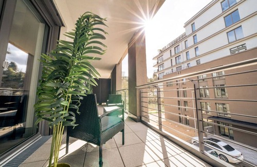 Niedergirmes Apartment | River Lux Suite 5min to HBF