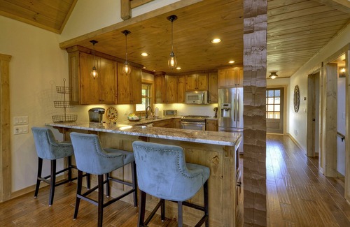 Dial Cabin | River Meadow Retreat: Modern Mountain Cabin on Toccoa -Hot Tub, Views, Game Room