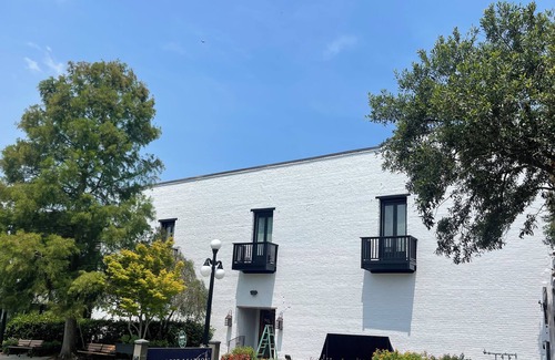 Georgetown Apartment | River Room Getaway Located in the center of Historic Georgetown