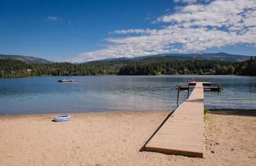 Clearwater House | River's Edge Retreat | RV Site 1- Full Service