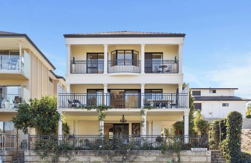 Maylands Apartment | River Suite. Rest, Revitalise, Relax