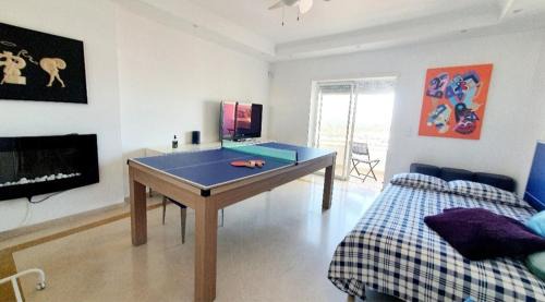 Pragal House | River View & Close to the Beach - Quarto em Almada