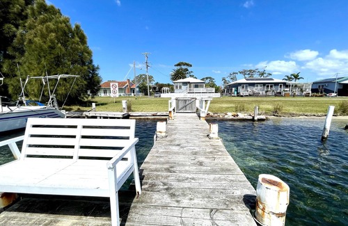 Sussex Inlet House | Riverbank Cottage - Waterfront