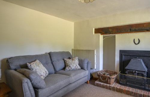 Axminster House | Riverbank