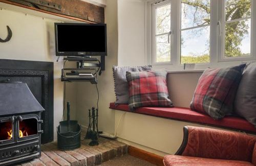 Axminster House | Riverbank