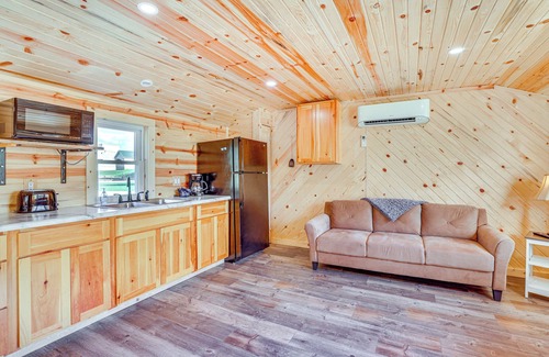 Blanchardville Cabin | Riverfront Cabin Near Yellowstone Lake State Park