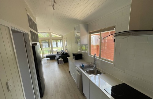Wisemans Ferry Cabin | Riverfront Cabin at Wisemans Ferry On the Hawkesbury River