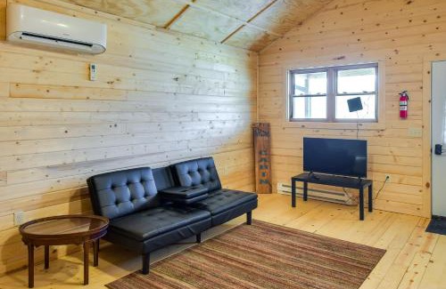 Blanchardville House | Riverfront Cabin Rental about 9 Mi to Yellowstone Lake