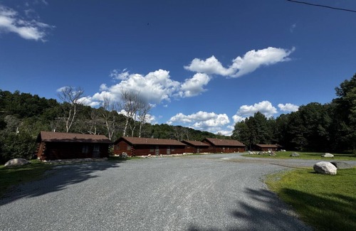 Crystal Falls Cabin | Riverfront Cabin #8.