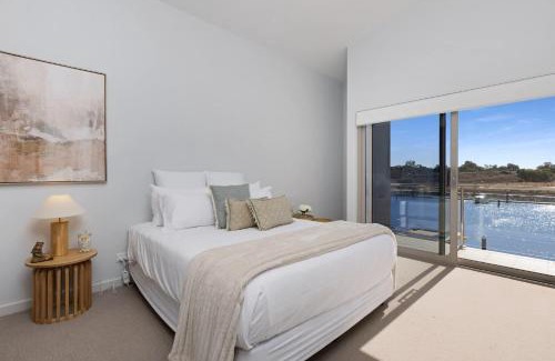 Mildura House | Riverfront Family Home in Mildura