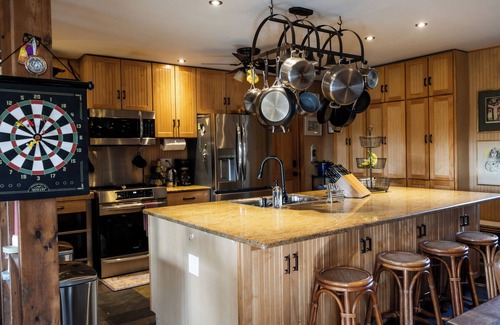 New Buffalo House | Riverfront Retreat, Walk to Beach + Downtown, Hot Tub, Kayaks & Bikes!