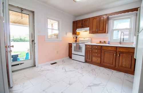 St Albans Cottage | Riverfront Retreat with Dock! Just a few minutes from the local boat ramp