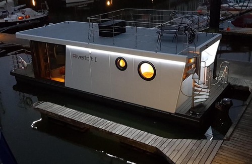 Cuxhaven Boat Rental | Riverloft I