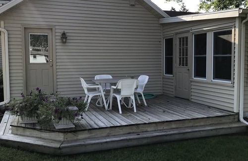 Wabasha House | Rivers Edge Escape in Historic Wabasha