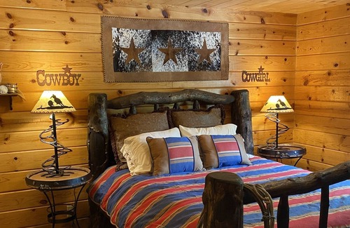 Dolores Cabin | Riverside Cabin